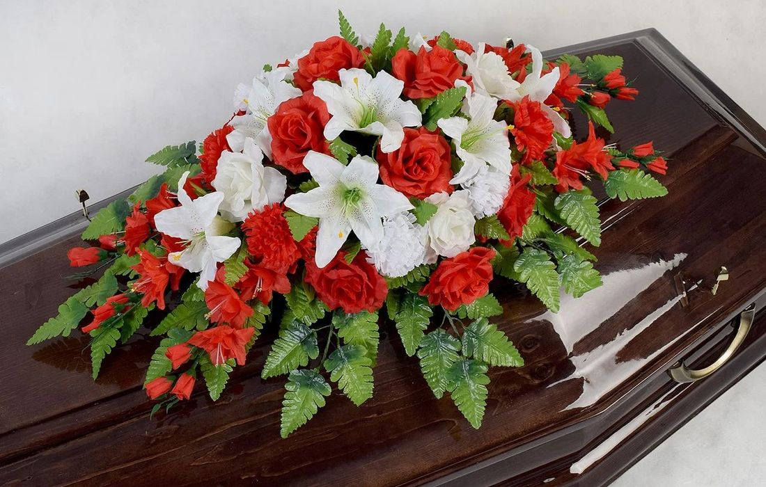 Венки и композиции на гроб